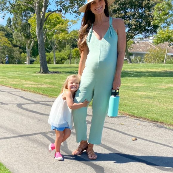 LOOKING FOR - Janessa Leone Adrian Hat (not the Adriana hat) in a size Medium